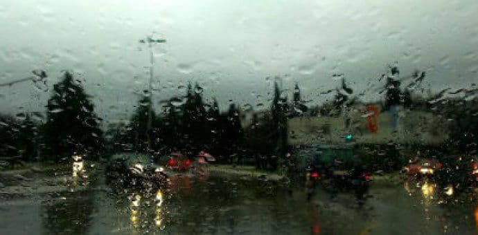 Oprezno zbog klizavih puteva Oprezno zbog klizavih puteva