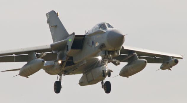 Britanski piloti dobili dozvolu za obaranje ruskih aviona u Siriji Britanski piloti dobili dozvolu za obaranje ruskih aviona u Siriji