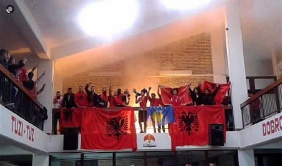 Ministarstvo će sankcionisati aktere incidenta u gimnaziji u Tuzima Ministarstvo će sankcionisati aktere incidenta u gimnaziji u Tuzima