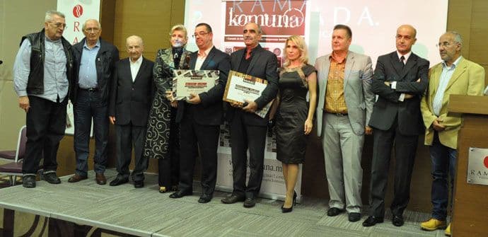 Uručene nagrade časopisa Komun@ Uručene nagrade časopisa Komun@