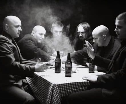 Hladno pivo predstavilo spot "Mojoj majici": Glavnu ulogu imaju publika i fanovi Hladno pivo predstavilo spot "Mojoj majici": Glavnu ulogu imaju publika i fanovi