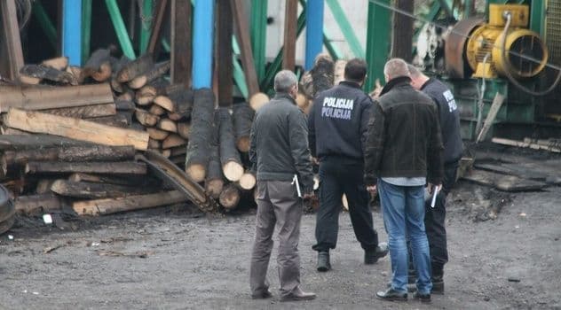 Detalji nesreće u Kaknju: Drvene podgrade pale na rudare na 105 metara dubine Detalji nesreće u Kaknju: Drvene podgrade pale na rudare na 105 metara dubine