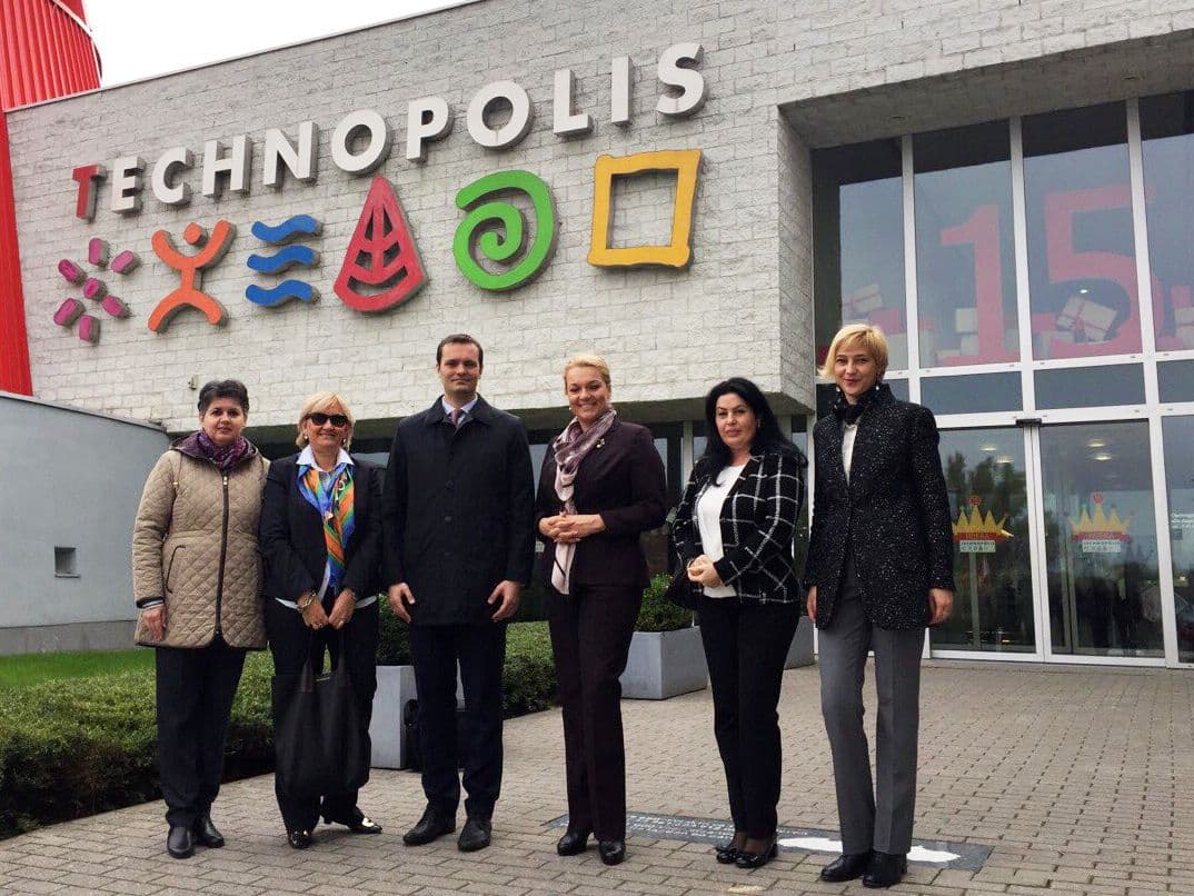 Vlahović obišla najveći Flamanski naučni centar Vlahović obišla najveći Flamanski naučni centar