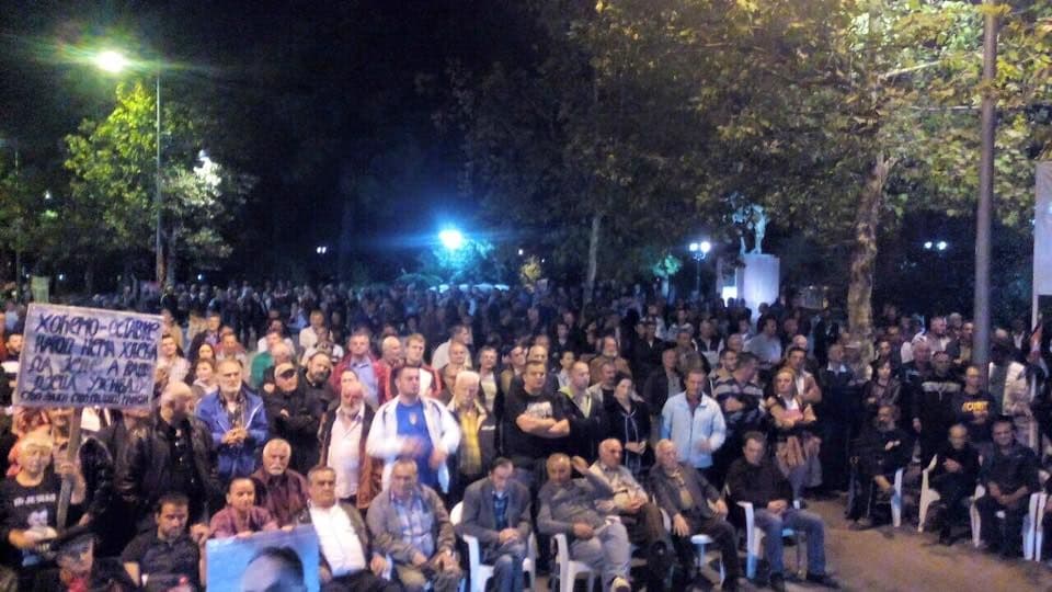 DF:   Dobro da se zamisle oni koji će sjutra ući u Skupštinu   DF:   Dobro da se zamisle oni koji će sjutra ući u Skupštinu