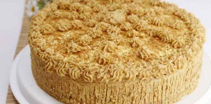 Torta sa orasima i grilijašom Torta sa orasima i grilijašom