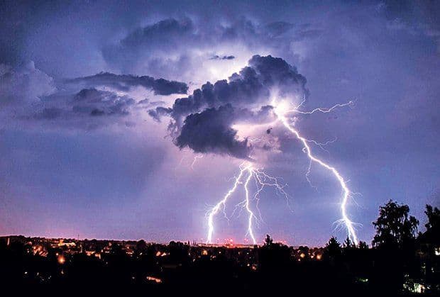 OLUJA: Naredna dva dana nevrijeme sa pljuskovima i grmljavinom OLUJA: Naredna dva dana nevrijeme sa pljuskovima i grmljavinom