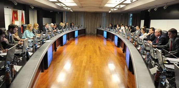 Problemi u primjeni Zakona o strancima Problemi u primjeni Zakona o strancima