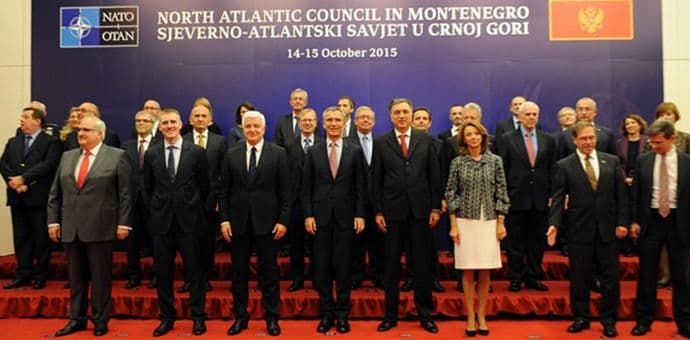 Lukšić i Pejanović Đurišić bili domaćini radnoj večeri za članove NAC-a  Lukšić i Pejanović Đurišić bili domaćini radnoj večeri za članove NAC-a