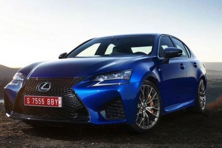 Lexus uzvraća udarac konkurenciji Lexus uzvraća udarac konkurenciji