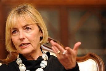 Pusić: Idu teški dani za Crnu Goru, upitna samostalnost i put u EU, to je plus za Vučića Pusić: Idu teški dani za Crnu Goru, upitna samostalnost i put u EU, to je plus za Vučića