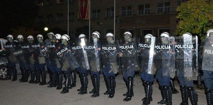 SAVJET ZA KONTROLU POLICIJE: Novinarima omogućiti nesmetan rad SAVJET ZA KONTROLU POLICIJE: Novinarima omogućiti nesmetan rad