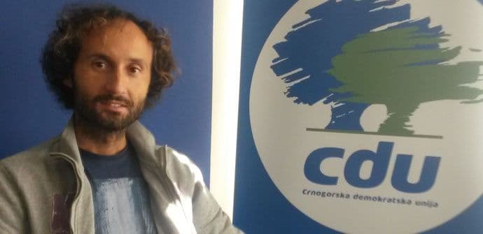 Cdu: Riješiti problem taksi prevoza u Budvi Cdu: Riješiti problem taksi prevoza u Budvi