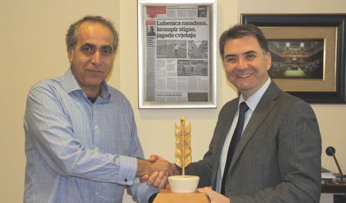 Priznanje „Pobjedi“ povodom objavljivanja 150. po redu stranice „Poljoprivreda“  Priznanje „Pobjedi“ povodom objavljivanja 150. po redu stranice „Poljoprivreda“