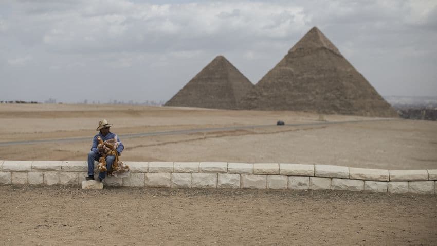Kod piramida u Kairu eksplodirala bomba Kod piramida u Kairu eksplodirala bomba