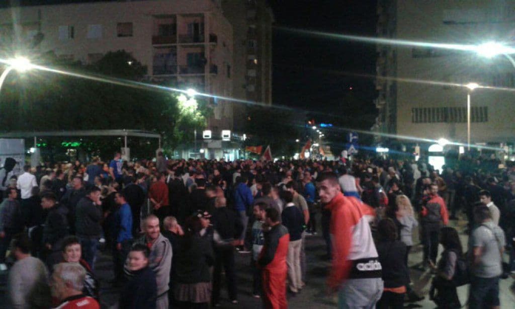 Protest DF-a bez podrške sindikata Protest DF-a bez podrške sindikata