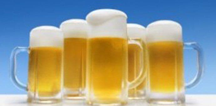 Osam zdravih razloga zašto da popijete čašu piva Osam zdravih razloga zašto da popijete čašu piva