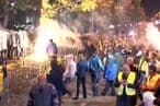562c0d77-1b0c-49f0-8041-70c2b0765237-napad-demonstranata-na-policiju-2410-2015-004.jpg 562c0d77-1b0c-49f0-8041-70c2b0765237-napad-demonstranata-na-policiju-2410-2015-004.jpg