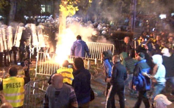 PORUKA IZ DIJASPORE: Demonstracije su protiv CG i njene nezavisnosti PORUKA IZ DIJASPORE: Demonstracije su protiv CG i njene nezavisnosti