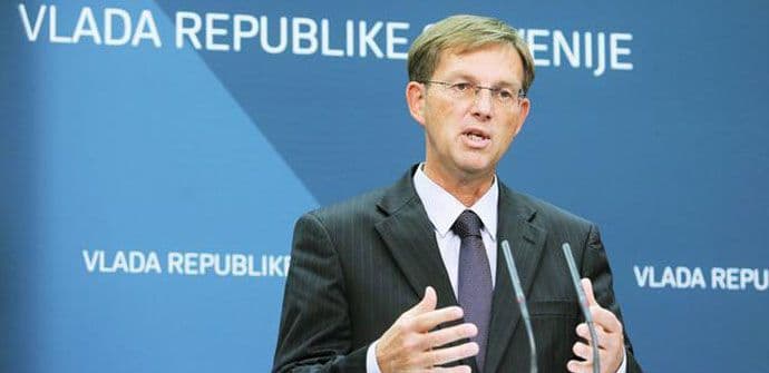 Cerar: Bez konkretnih akcija EU će se raspasti Cerar: Bez konkretnih akcija EU će se raspasti