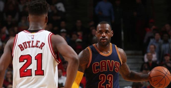 POČELA NBA liga: Čikago zaustavio Džejmsa, Kari oduševio POČELA NBA liga: Čikago zaustavio Džejmsa, Kari oduševio