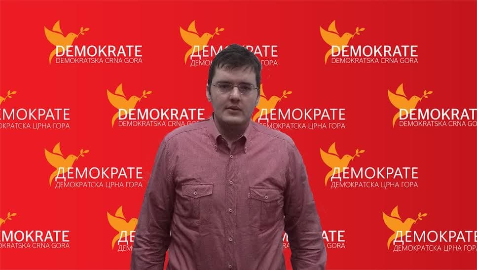 KOPRIVICA: Đukanović brutalno primjenjuje policijsku silu KOPRIVICA: Đukanović brutalno primjenjuje policijsku silu