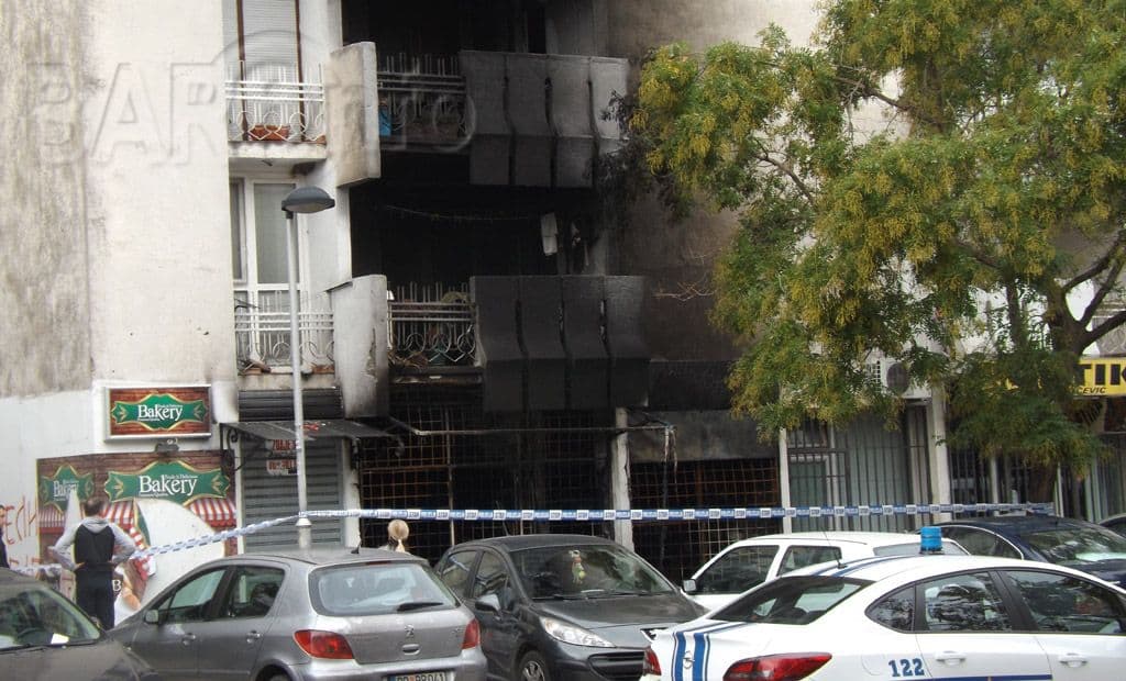 BAR: Veliki požar u centru grada BAR: Veliki požar u centru grada