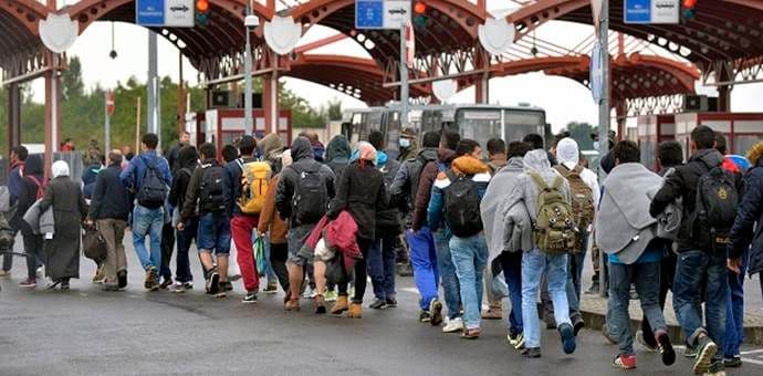 Problem u registraciji izbjeglica u Sloveniji: Svi tvrde da su rođeni na isti datum Problem u registraciji izbjeglica u Sloveniji: Svi tvrde da su rođeni na isti datum