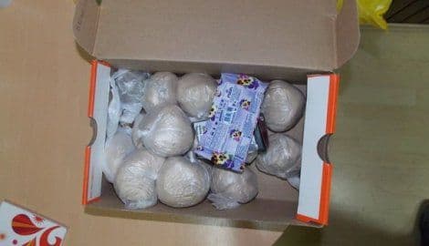 Novi Sad: Crnogorski državljanin uhvaćen sa kilogramom heroina Novi Sad: Crnogorski državljanin uhvaćen sa kilogramom heroina