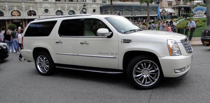 Na aukciji bijeli kadilak Tonija Soprana Na aukciji bijeli kadilak Tonija Soprana