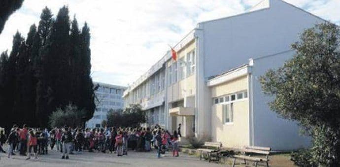 Za osnovce i srednjoškolce neradni ponedjeljak i utorak Za osnovce i srednjoškolce neradni ponedjeljak i utorak