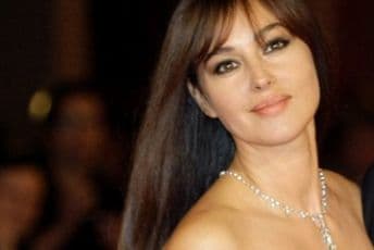 FOTO: Monika Beluči se ošišala na kratko i izgleda bolje nego ikad FOTO: Monika Beluči se ošišala na kratko i izgleda bolje nego ikad