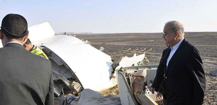 Ruski zvaničnik: Avion se raspao u vazduhu Ruski zvaničnik: Avion se raspao u vazduhu