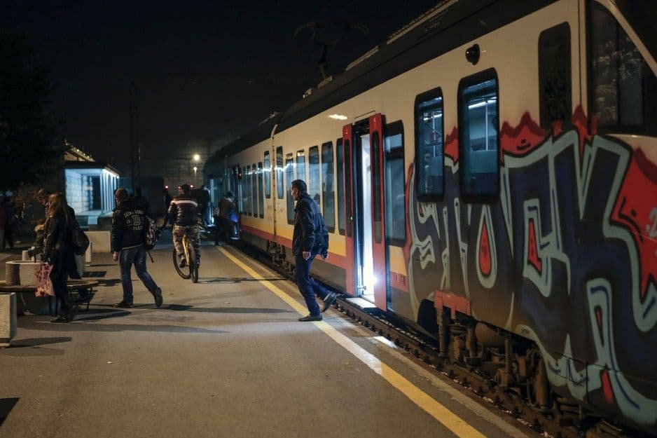 Jadransko-jonski autoput i željeznički koridor: Vozom preko Balkana do Italije, autoputem od Trebinja do Grčke Jadransko-jonski autoput i željeznički koridor: Vozom preko Balkana do Italije, autoputem od Trebinja do Grčke