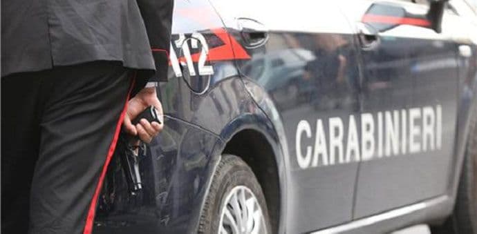 Sicilija: Žrtve "reketa" se pobunile i progovorile, uhapšeno 20 mafijaša Sicilija: Žrtve "reketa" se pobunile i progovorile, uhapšeno 20 mafijaša