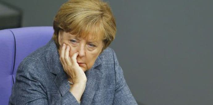 Merkel optužena za navodnu veleizdaju Merkel optužena za navodnu veleizdaju