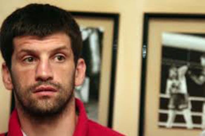 Nikola Sjekloća saslušan zbog sumnje da je učestvovao u neredima ispred Skupštine Nikola Sjekloća saslušan zbog sumnje da je učestvovao u neredima ispred Skupštine