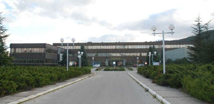 Uskoro tenderi za nikšićki Institut i Ulcinjsku rivijeru Uskoro tenderi za nikšićki Institut i Ulcinjsku rivijeru