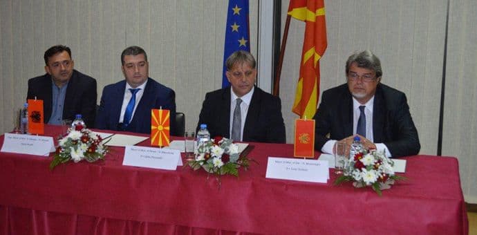 Potpisan Memorandum o saradnji između opština Resen, Elbasan i Bar Potpisan Memorandum o saradnji između opština Resen, Elbasan i Bar