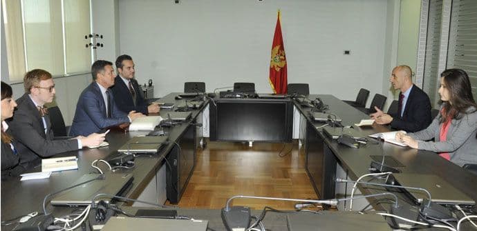 Kojičić sa specijalnim izaslanikom Stejt departmenta: Snažna podrška LGBTI pravima Kojičić sa specijalnim izaslanikom Stejt departmenta: Snažna podrška LGBTI pravima