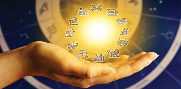 Horoskop: Ko vas gleda iz prikrajka? Horoskop: Ko vas gleda iz prikrajka?