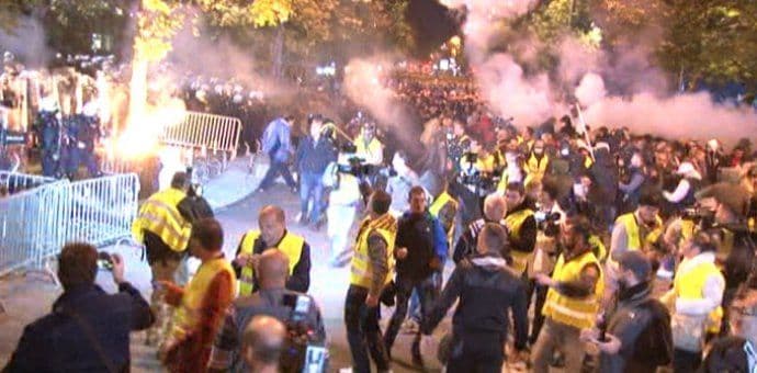 Formirano 15 predmeta zbog incidenata tokom protesta DF-a 24. oktobra  Formirano 15 predmeta zbog incidenata tokom protesta DF-a 24. oktobra