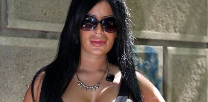 Silikonska kraljica se vraća na "Farmu"! Silikonska kraljica se vraća na "Farmu"!