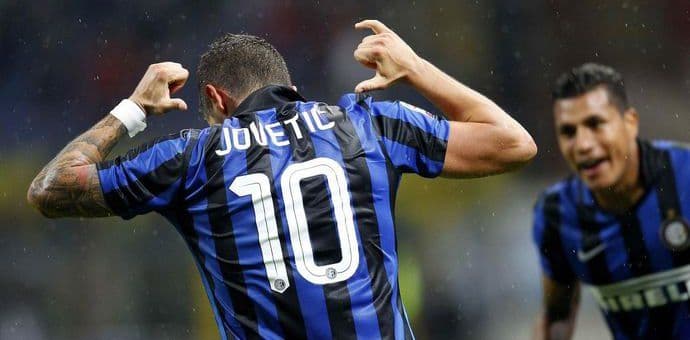 Jovetić sa klupe gledao trijumf Intera u Torinu Jovetić sa klupe gledao trijumf Intera u Torinu