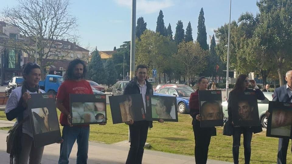 Aktivisti DF-a uputili poruku Evropskoj komisiji    Aktivisti DF-a uputili poruku Evropskoj komisiji