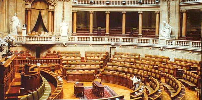 Ljevičari oborili portugalsku vladu samo 6 sedmica nakon izbora Ljevičari oborili portugalsku vladu samo 6 sedmica nakon izbora