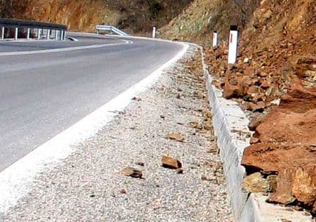 Bijelo Polje: Nepoznati vozač usmrtio pješaka i pobjegao Bijelo Polje: Nepoznati vozač usmrtio pješaka i pobjegao