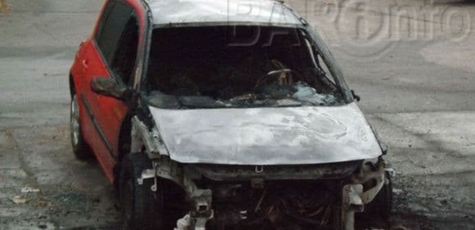 Zapaljen automobil u centru Bara Zapaljen automobil u centru Bara