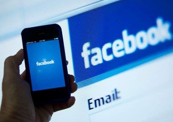 Korisnici ogorčeni: Kako Facebook "krade" milijarde pregleda Korisnici ogorčeni: Kako Facebook "krade" milijarde pregleda