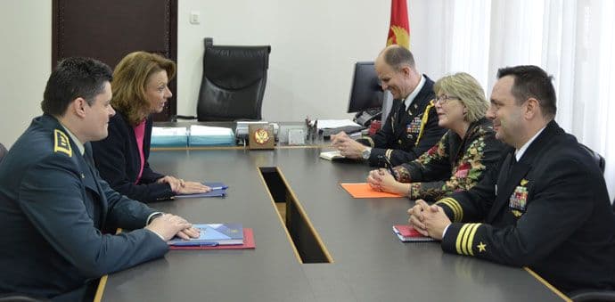 SAD nastaviti da pružaju podršku Ministarstvu odbrane i Vojsci SAD nastaviti da pružaju podršku Ministarstvu odbrane i Vojsci