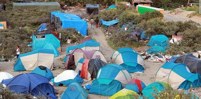 Veliki požar u izbjegličkom kampu u Kaleu Veliki požar u izbjegličkom kampu u Kaleu